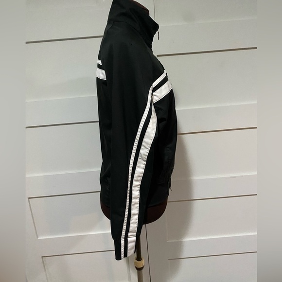 Nike Workout Jacket Black with White Stripes Size Medium - Picture 3 of 6